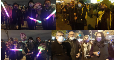 DKDER’li kadınlar mücadele alanında… KADINA YÖNELİK ŞİDDETE KARŞI EYLEM! DKDER’li kadınlar mücadele alanında… KADINA YÖNELİK ŞİDDETE KARŞI EYLEM!