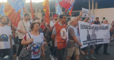 İzmir’de Başaran Aksu ve Gökay Çakır’a özgürlük eylemi