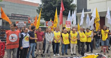 İzmir’de “eğitimde şiddete hayır” eylemi